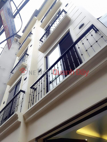 Nguyen Son House for sale, 30m, 5 floors, car parking close to the house, car bypass, more than 3 billion. Sales Listings