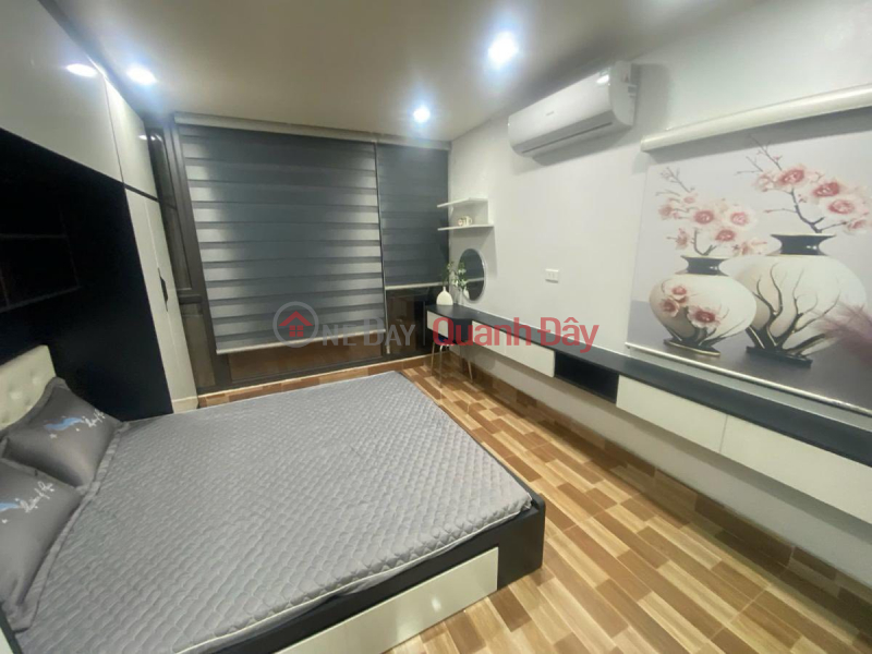 House for sale on Nguyen Dinh Chieu street, 25m2, 5 floors, 3 bedrooms, 3.3m frontage, price slightly over 8 billion VND, wide and airy alley. Vietnam, Sales, đ 8 Billion