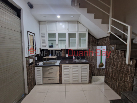 House for rent in Pho Hue 50m2 x 5 floors, price 17 million VND _0