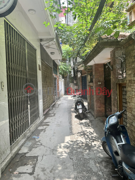 Bán nhà Phố Chùa Hà (Ngõ 260 Cầu Giấy) 42m x 4 Tầng, MT 3.9m 12.5 Tỷ, Mới đẹp Niêm yết bán