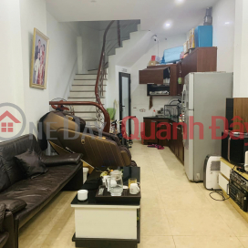 Own a 3-storey house, 50m2, Hoang Nhu Tiep street, Bo De with only 3.9 billion VND _0