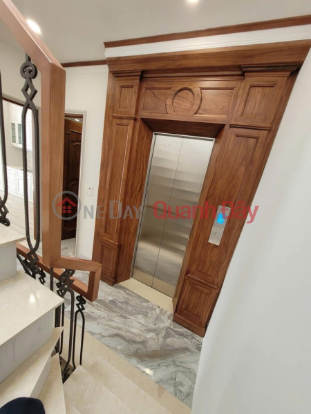 SUPER TOP HOUSE FOR MIDDLE-WIDE RESIDENCE AND ALL TYPES OF BUSINESS. CARS FOR BUSINESS - THROUGH ALLEY. Vietnam | Sales | đ 19 Billion