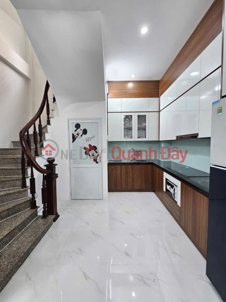 NHÀ MỚI KÍNH KOOONG- FULL NỘI THẤT VỀ Ở ĐÓN TẾT NGAY-TRUNG TÂM CẦU GIẤY- GẦN PHỐ - LÔ GÓC Việt Nam Bán | đ 14,8 tỷ