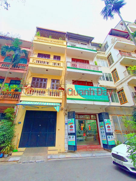 Property Search Vietnam | OneDay | Residential, Sales Listings, Owner asks to sell house HUYNH THUC KHANG, Dong Da. Shallow alley, car can park at the door. Area 56m2, 5 floors, frontage 4.5m.