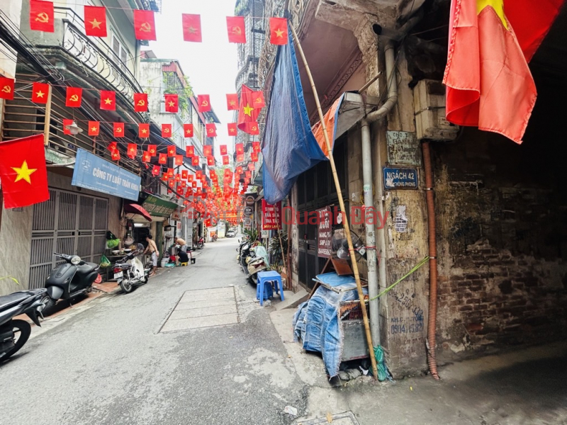 đ 5.8 Billion House for sale in Tam Diep. A living space that makes you want to return every day.