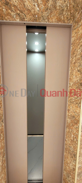 đ 12,9 tỷ | Bán nhà mới 6 tầng thang máy – 6 phòng ngủ – gần chung cư HC & Belliver – khu Hàng Không, Nguyễn Sơn, Long