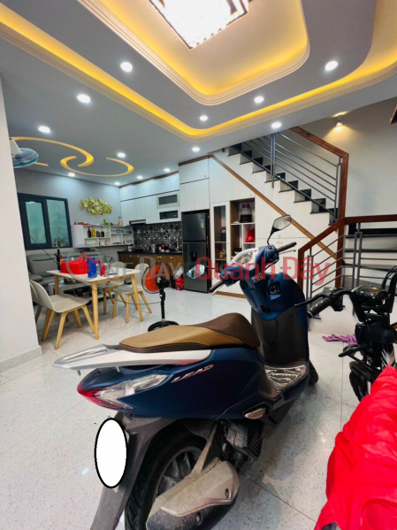 Beautiful new house full of furniture 7m wide-Quang Trung,Go Vap.Lh Cong 0909048*** Sales Listings