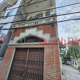 An Duong Vuong house for sale, 40m2 - 3 floors, frontage 4.7m, price 5.2 billion still negotiable. _0