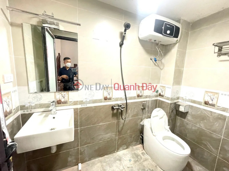 BÁN NHÀ: Hoa Bằng .DT: 48m2 - 5 tầng - MT 4.9m - 9.9 tỷ. Niêm yết bán