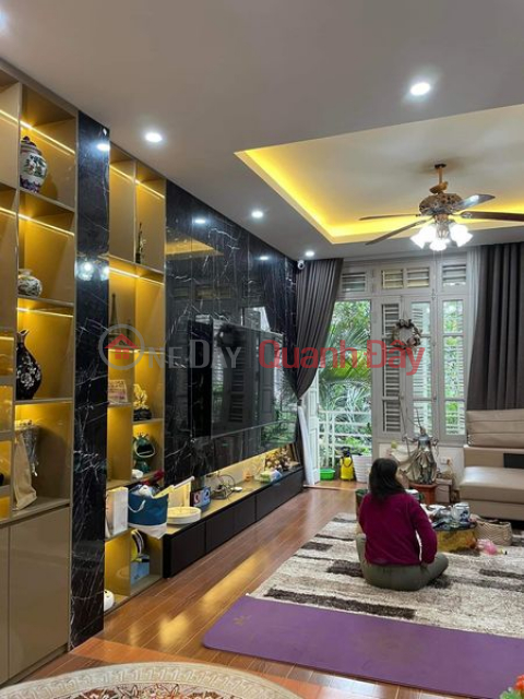 House for sale 65m2 Ngoc Lam street, Long Bien Garage 7 seats Elevator Import Good business 9.3 Billion VND _0