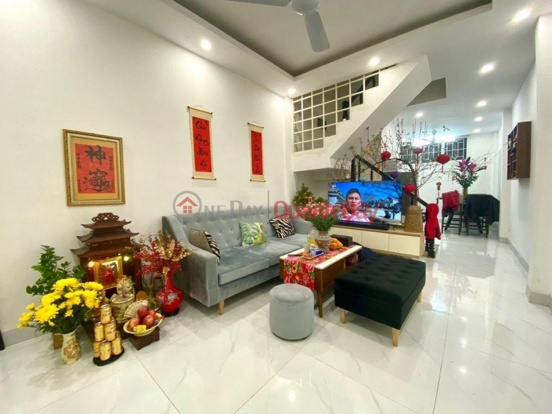 Property Search Vietnam | OneDay | Residential Sales Listings | Super product in Thai Ha street, Dong Da! Oto parked at the door, the new house was right there.