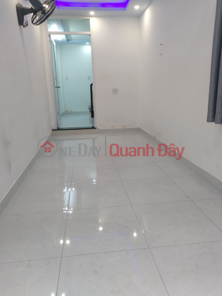 Property Search Vietnam | OneDay | Residential, Rental Listings | Beautiful house on De Tham alley, 3x11m, 2 bedrooms, with air conditioning