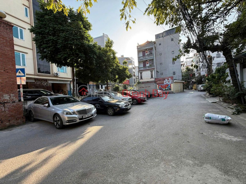 đ 9,3 tỷ, NHÀ ĐẸP FULL NỘI THẤT Vũ Xuân Thiều 49m2 X 4 Tầng 9.3 Tỷ Long Biên Hà Nội.