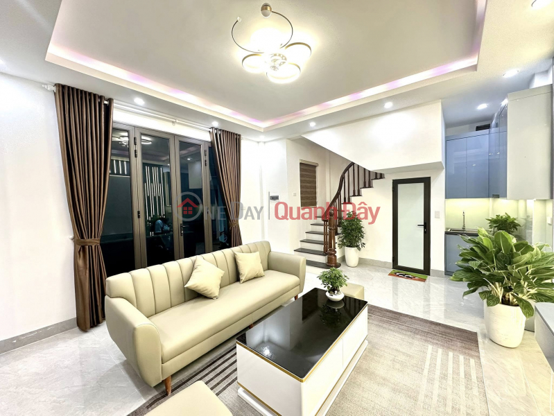 Property Search Vietnam | OneDay | Nhà ở Niêm yết bán, Nhà đẹp Trần Bình, Cầu Giấy diện tích 38m2, mặt tiền 3.5m, tặng full nội thất, gần phố