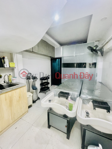House for sale in Dong Da district, car parking available, suitable for business day and night. Vietnam, Sales đ 12.8 Billion