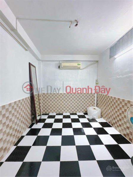 House for sale on Doan Van Bo, District 4, 54m², 2 floors, 3 bedrooms, 0 bathrooms, 3.8 billion | Vietnam | Sales đ 3.8 Billion