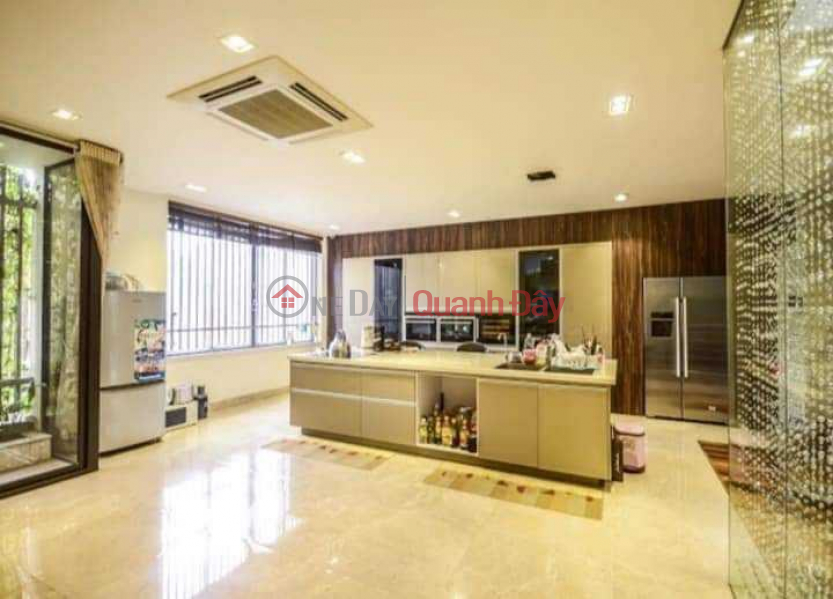 LANG HA TOWNHOUSE FOR SALE - GARDEN - FULL OF GOOD FURNITURE - ELEVATOR - Area 170m - Area 9m PRICE ONLY 52 BILLION, Vietnam | Sales | đ 52 Billion