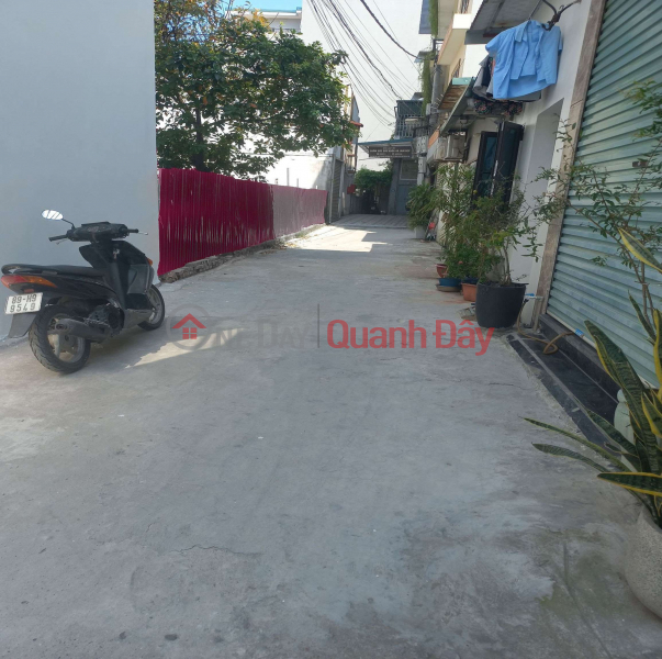 House for sale in Dong Dinh market, Thach Ban, car access, center, near market, 46m, 3 billion 9 Sales Listings