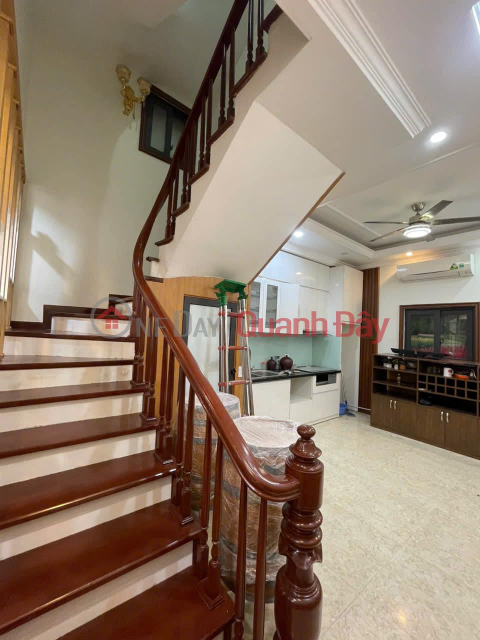 HOUSE FOR SALE IN HAM NGHI 40M - 5 FLOORS, BEAUTIFUL HOUSE BUILT BY RESIDENTS - CLEAR ALLEY - SMALL CARS ACCESS - NEIGHBORS OF VINHOME GARDENIA _0