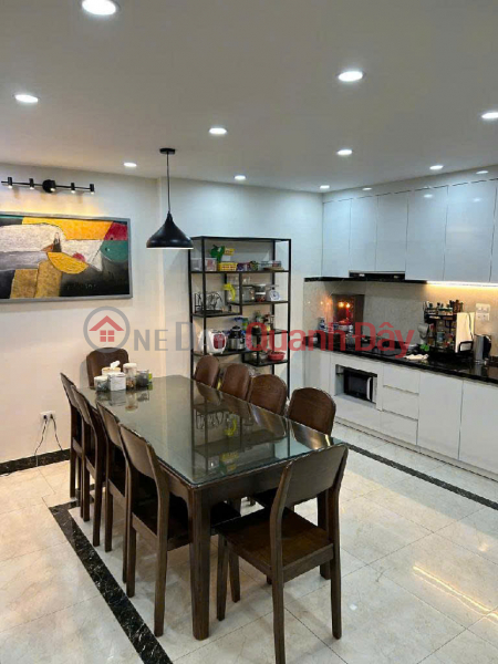 Property Search Vietnam | OneDay | Nhà ở, Niêm yết bán Bán nhà Phố Hoàng Cầu, Hiếm Nhà Bán, Khu Phân Lô, 33mx5T, Giá: 12.4 Tỷ, Lh: 0396935190.