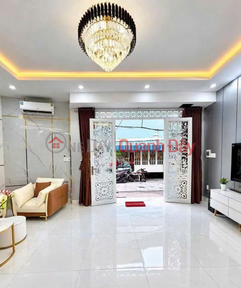 Corner house with two open facades, 8m wide, quiet location, furnished, price over 6.5 billion VND. _0