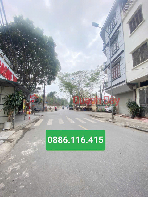 URGENT SALE OF HOUSE ON CAU GIAY STREET - WIDE SIDEWALK - GREAT BUSINESS - HIGH PROFITABLE INVESTMENT. 110m2 7 floors, market price _0