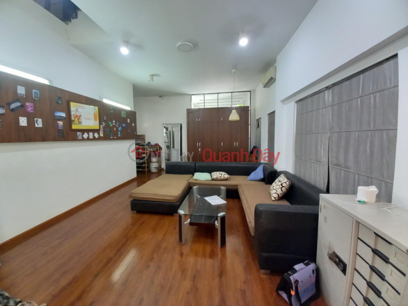 Property Search Vietnam | OneDay | Residential, Sales Listings | Selling Tran Quoc Hoan house in Cau Giay center - Car - Office - 55m x 4.5m - Approximately 10 billion