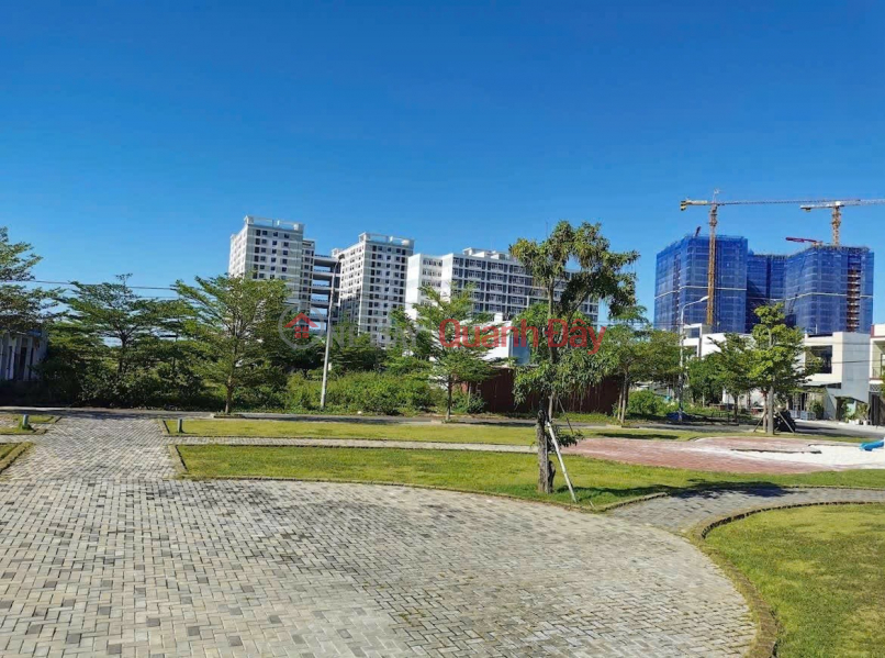 Selling double lot in Phu My An center - near FPT City, 212.6m², price only 12.3 billion Sales Listings