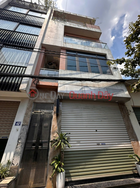 OWNER SELLS BEAUTIFUL HOUSE - Nice location at 267 Bat Khoi, Long Bien - Alley front for business _0