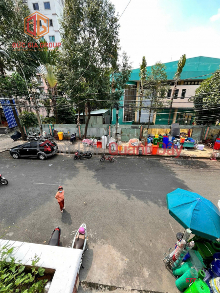 đ 15 Billion House for sale, 1 ground floor, 3 floors, Nguyen Trai frontage, Bien Hoa market, 5.6m wide, price 15 billion