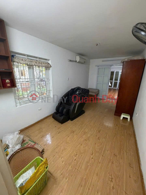 Apartment for rent on the 2nd floor, corner unit, building E, Thanh Cong Apartment Complex, 150m2, 3 bedrooms, 2 bathrooms, 12 million VND. _0