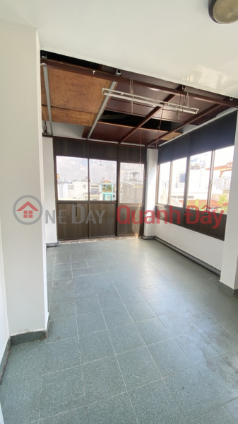 đ 7,6 tỷ Lý Chính Thắng Q3 - 4m ra mặt tiền, thông 4 ngã - 35.5m2 - 5 tầng BTCT - 7.x tỷ