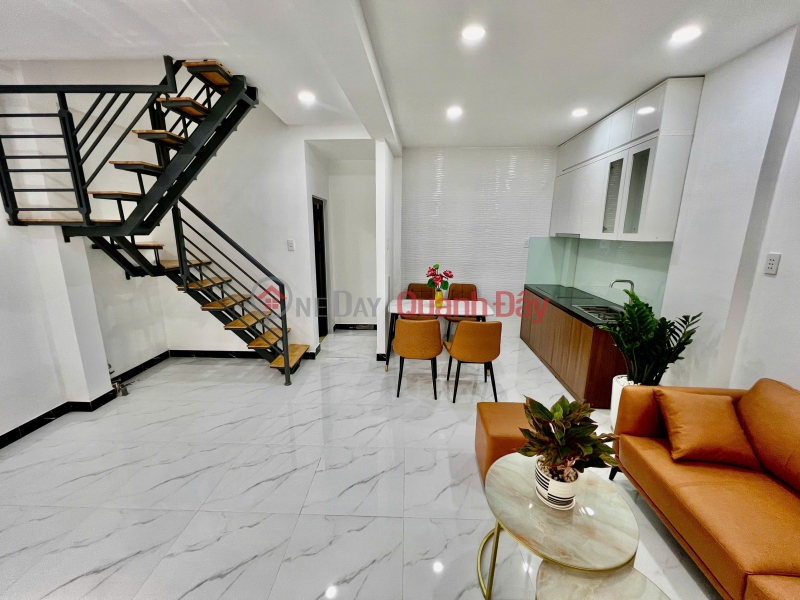 SUPER BARGAIN! OWNER Sells 2-bedroom, 2-bathroom house at 46\\/5 Nguyen Chi Thanh Street, District 10, PRICE 5.05 BILLION Sales Listings