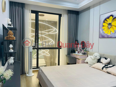 Owner rents beautiful new house, Office, Business - 87m2; 4.5T; Nam Dong Area - 18 Tr _0