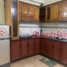 Apartment for rent, 2nd floor, lane 805 Giai Phong, 50m2, 2 bedrooms, 6 million _0