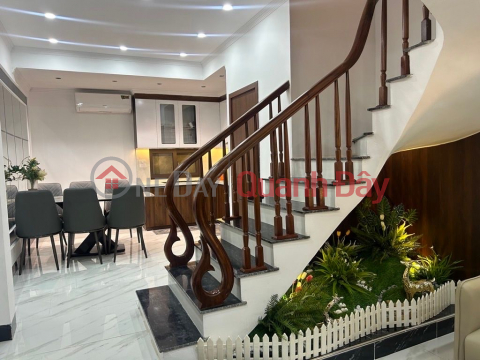 House for sale in Ngoc Ha, 40m² x 4 floors, 10.5 billion VND, fully furnished with high-quality furniture, alley connecting to various main roads. _0