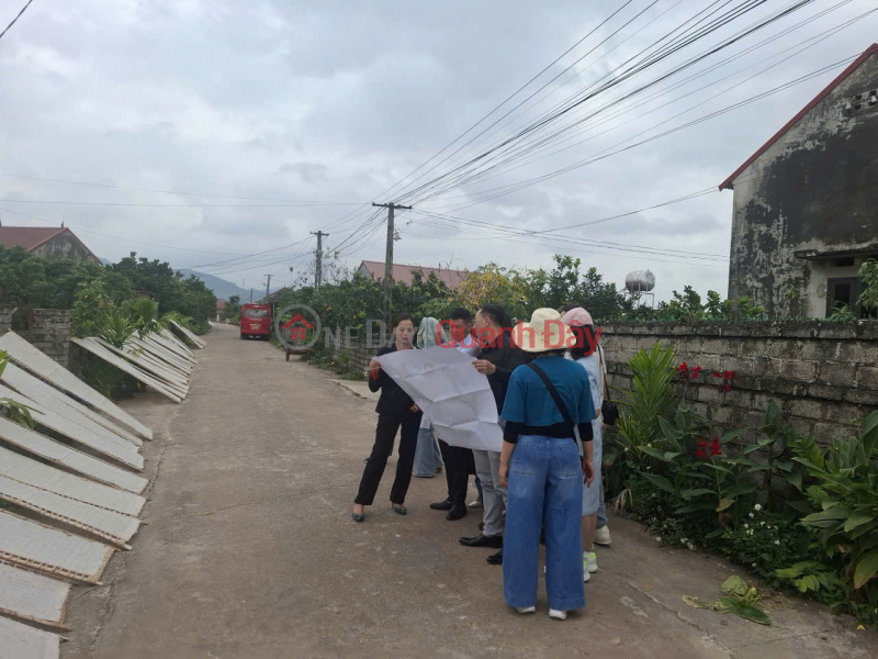 ĐẤT NỀN CHŨ BẮC NINH GIÁ 630 TRIỆU 500M2 VỊ TRÍ THUẬN LỢI Nguyễn Hùng BĐS - 0989333012 Niêm yết bán