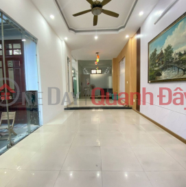 ► Mặt Tiền Nguyễn Hữu Thọ gần Cổng Sân bay, 100m2, 3 tầng sạch đẹp, 12 tỷ _0