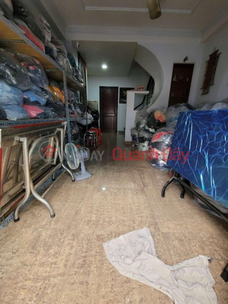 Nhà 5 Tầng Gần Quận 1, Phú Nhuận – 50m2 – nhỉnh 7 Tỷ – tặng Nội Thất, Việt Nam | Bán | đ 7,1 tỷ