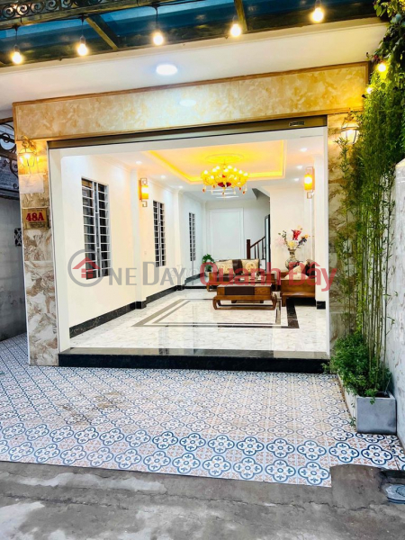 Selling Ba Dinh house, subdivision of Dien Bien Phu street, very rare, car to enter the house, 45 * 5, suitable for living, kd, slightly 7 billion Sales Listings