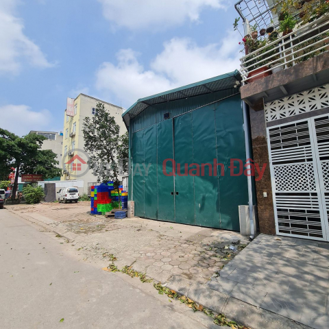 Bán 100m2 mặt phố Cửu Việt Trâu Quỳ mt 5m đường 9m giá đầu tu. Lh 0989894845 _0