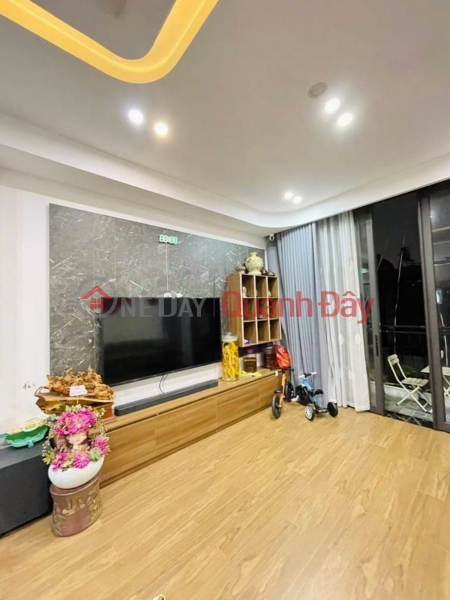 HOUSE FOR SALE IN HOANG QUOC VIET, CAR AND SLEEPING, 6 FLOORS ELEVATOR, 52M2, PRICE 15 BILLION 750, Vietnam Sales, đ 15.75 Billion