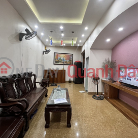 House for sale on Quan Nhan alley 35mx4T, car-friendly lane for business right now 5.2 billion contact 0817606560 _0