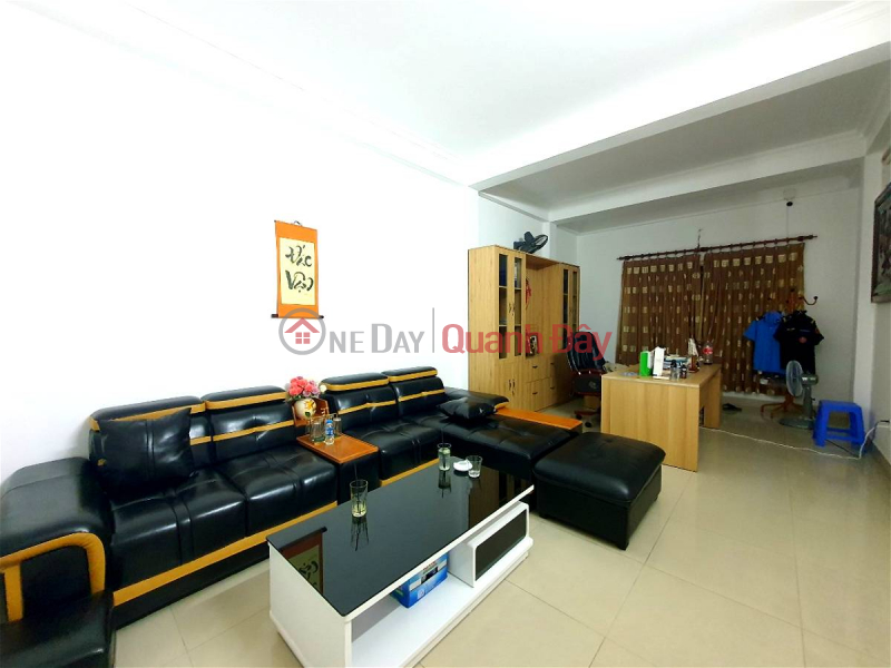 đ 12.1 Billion Duong Khue Townhouse for sale, Cau Giay District. 43m, 5-storey building, 4m frontage, slightly 12 billion. Commitment to Real Photos Main Description