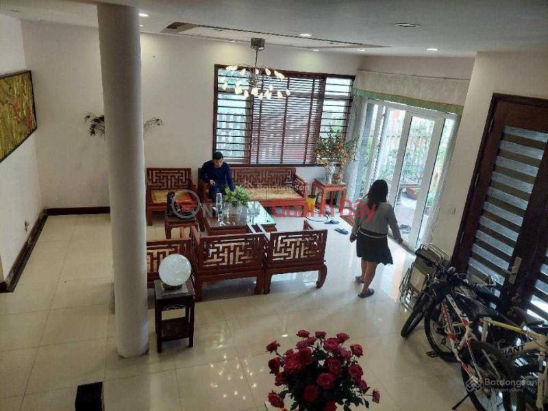 đ 26.5 Billion PL Hoang Quoc Viet house for sale 195m2 x 7m2 area for about 26 billion - OTO-VP