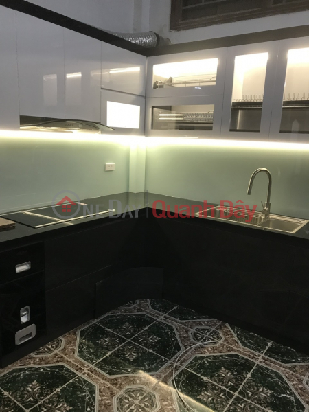 CHO THUÊ NHÀ 5 TẦNG, 60M2, 4PN, FULL NỘI THẤT, GIÁ TỐT-24/146 QUAN THỔ 1, HÀNG BỘT, ĐỐNG ĐA, HN | Việt Nam | Cho thuê | đ 16 triệu/ tháng