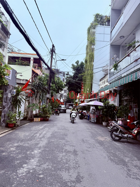 đ 16,5 tỷ, **Bán nhà hẻm 8m Trương Hoàng Thanh, phường 12 Tân Bình (4,5x30) 16,5 tỷ