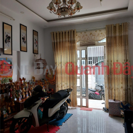 OWNER NEEDS TO SELL A HOUSE QUICKLY AT Alley 15A Luong The Vinh, Tan Tien Ward, Buon Ma Thuot City _0