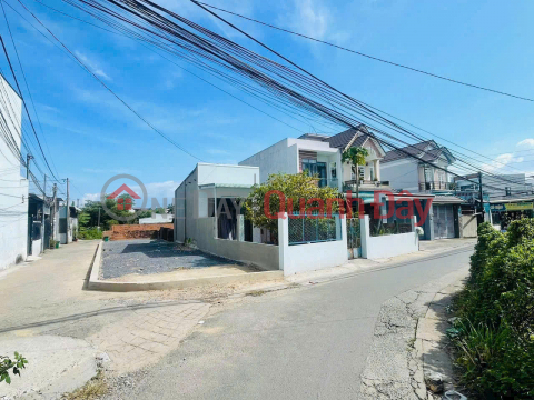 Hạ giá bán gấp, lô góc 2 mặt tiền gần chợ 26, Tân Phong, chỉ 3,2 tỷ _0