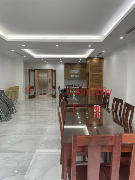 đ 16.2 Billion Phu Huu Street, Corner Lot, Sidewalk, Business, 5 Floors, Opposite WellSpring.